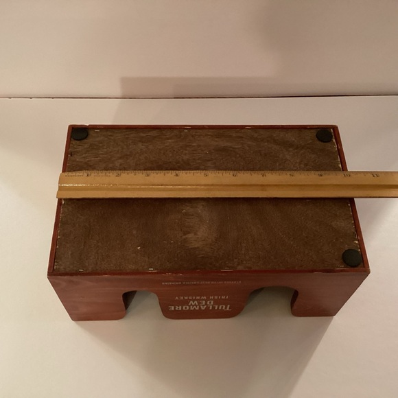 Vintage TULLAMORE D.E.W. Irish whiskey bar container/caddy box - Picture 6 of 8